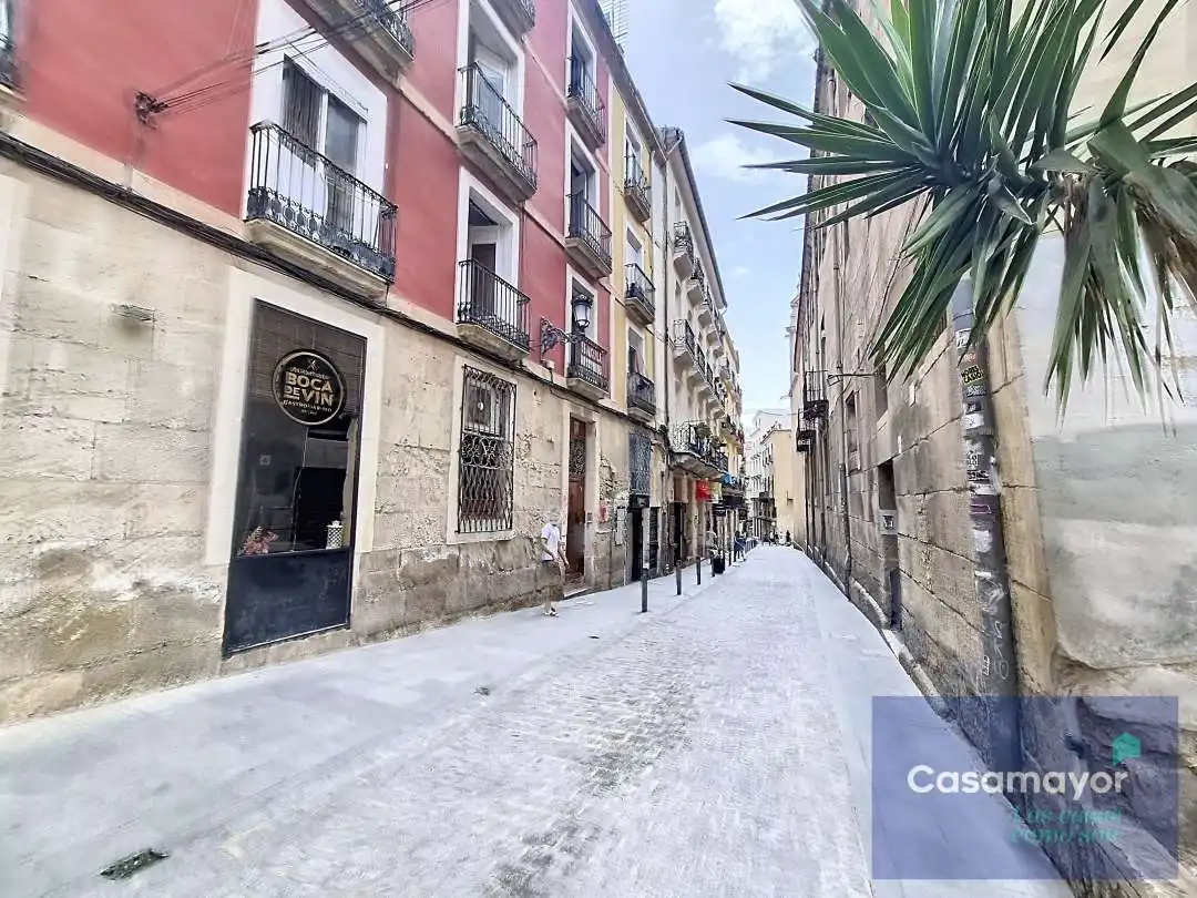Commercial properties for sale in Calle de San Nicolás, 14, Casco Antiguo - Sta. Cruz - Ayuntamiento