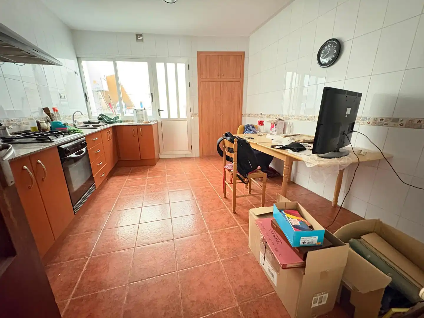 Cuina de Casa adosada en venda en Chiva amb Terrassa, Traster i Forn