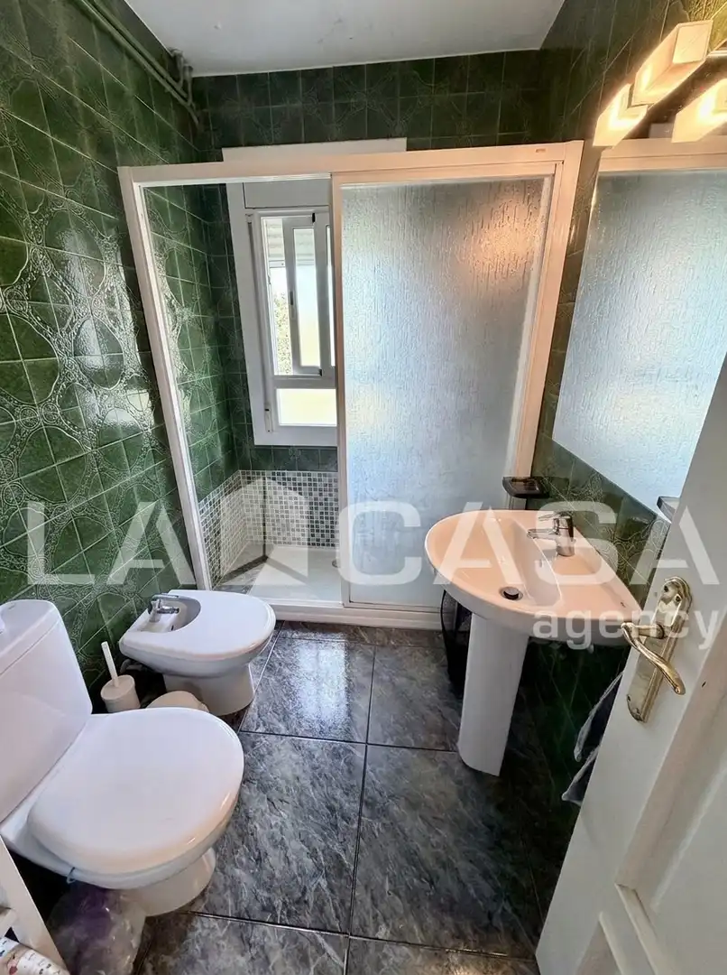 Bathroom of Flat for sale in Barcelona  with Balcony