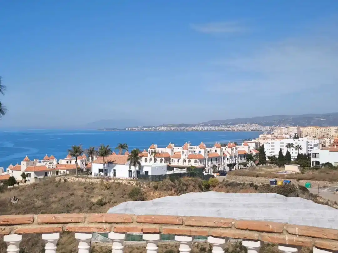 Exterior view of Flat for sale in Vélez-Málaga  with Air Conditioner, Private garden and Storage room