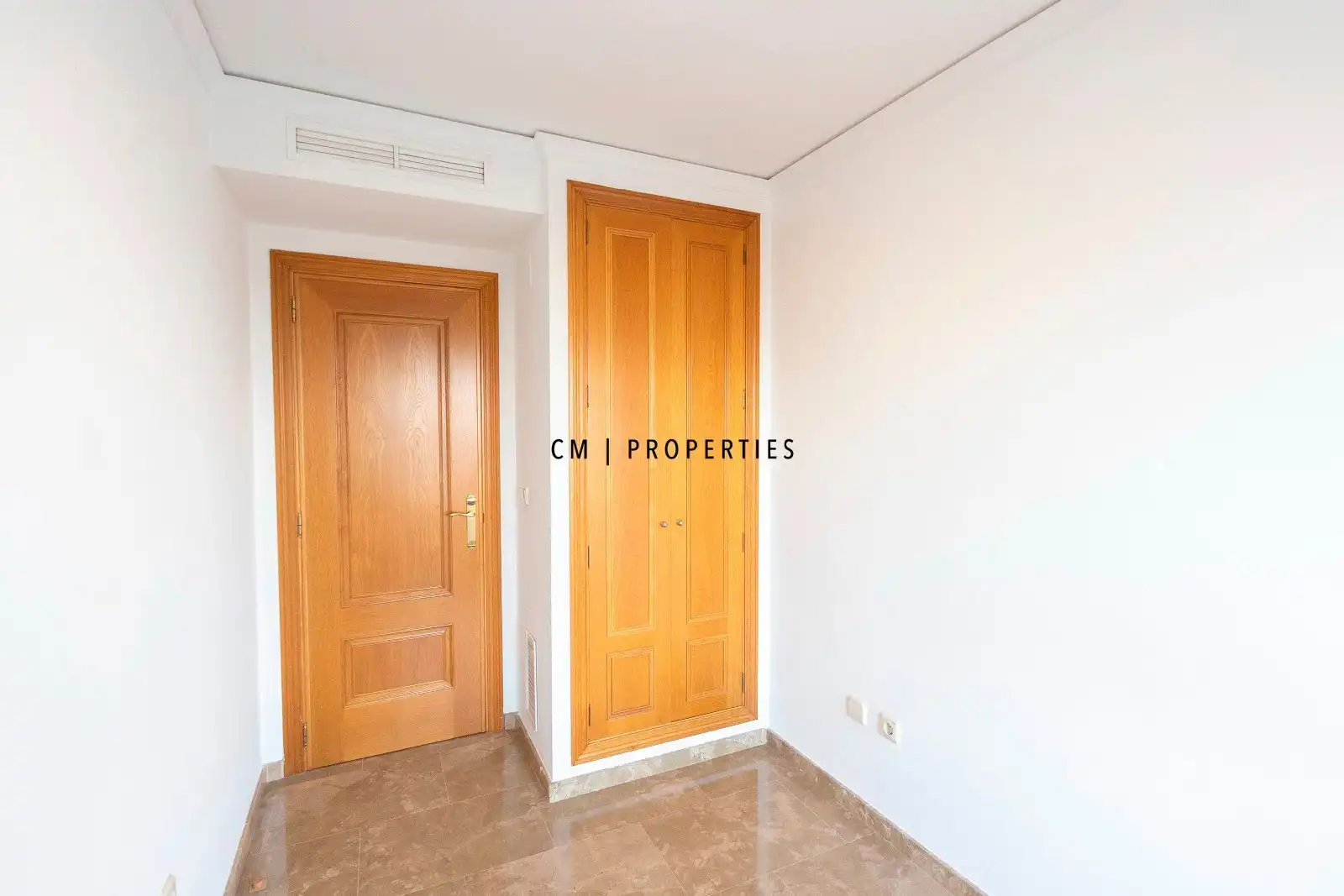 Habitación de Piso en venta en Valencia con Aire acondicionado, Calefacción y Terraza