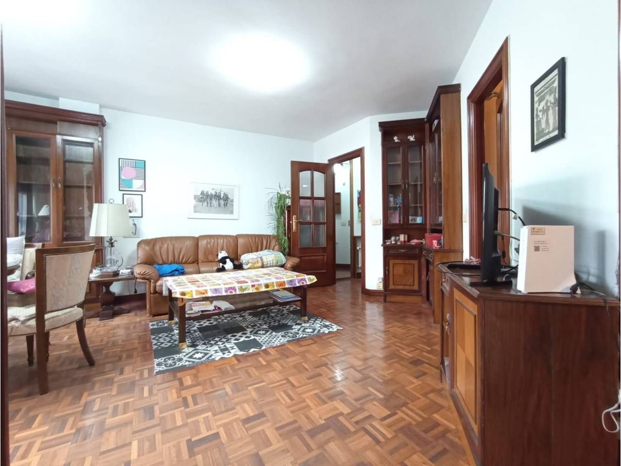Living room of Flat for sale in Burgos Capital  with Heating, Parquet flooring and Terrace