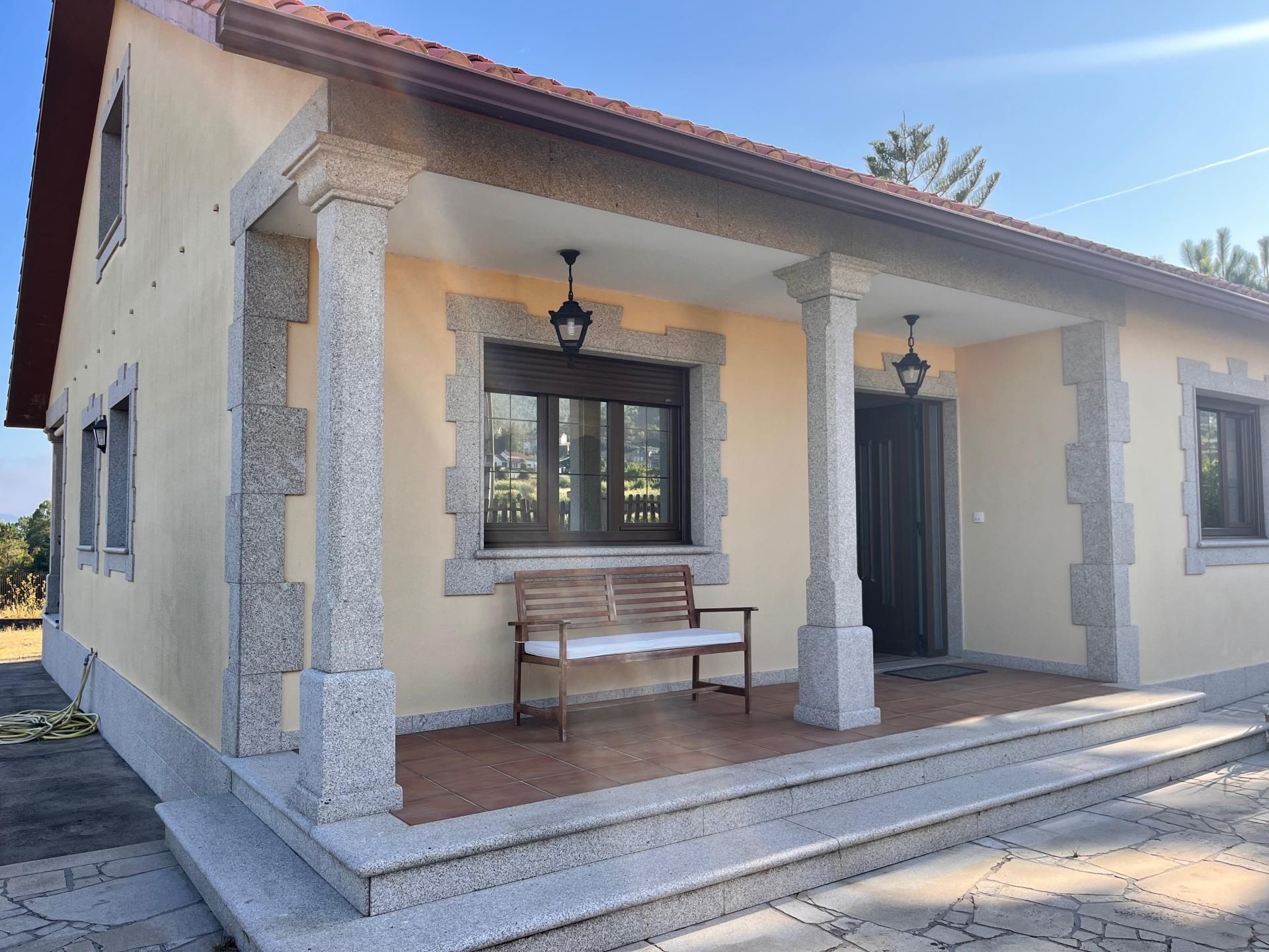 Terrace of House or chalet for sale in Porto do Son