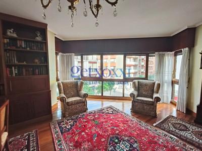 Sala d'estar de Pis en venda en Getxo  amb Calefacció i Balcó