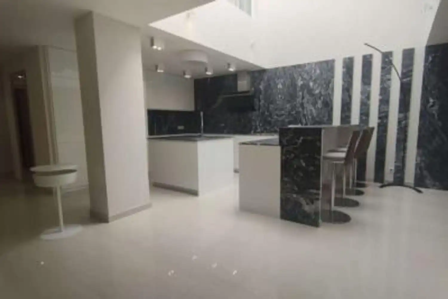 Dúplex amb piscina en venda a Avda José Banús, edificio Gray d´Albion, imagen 9