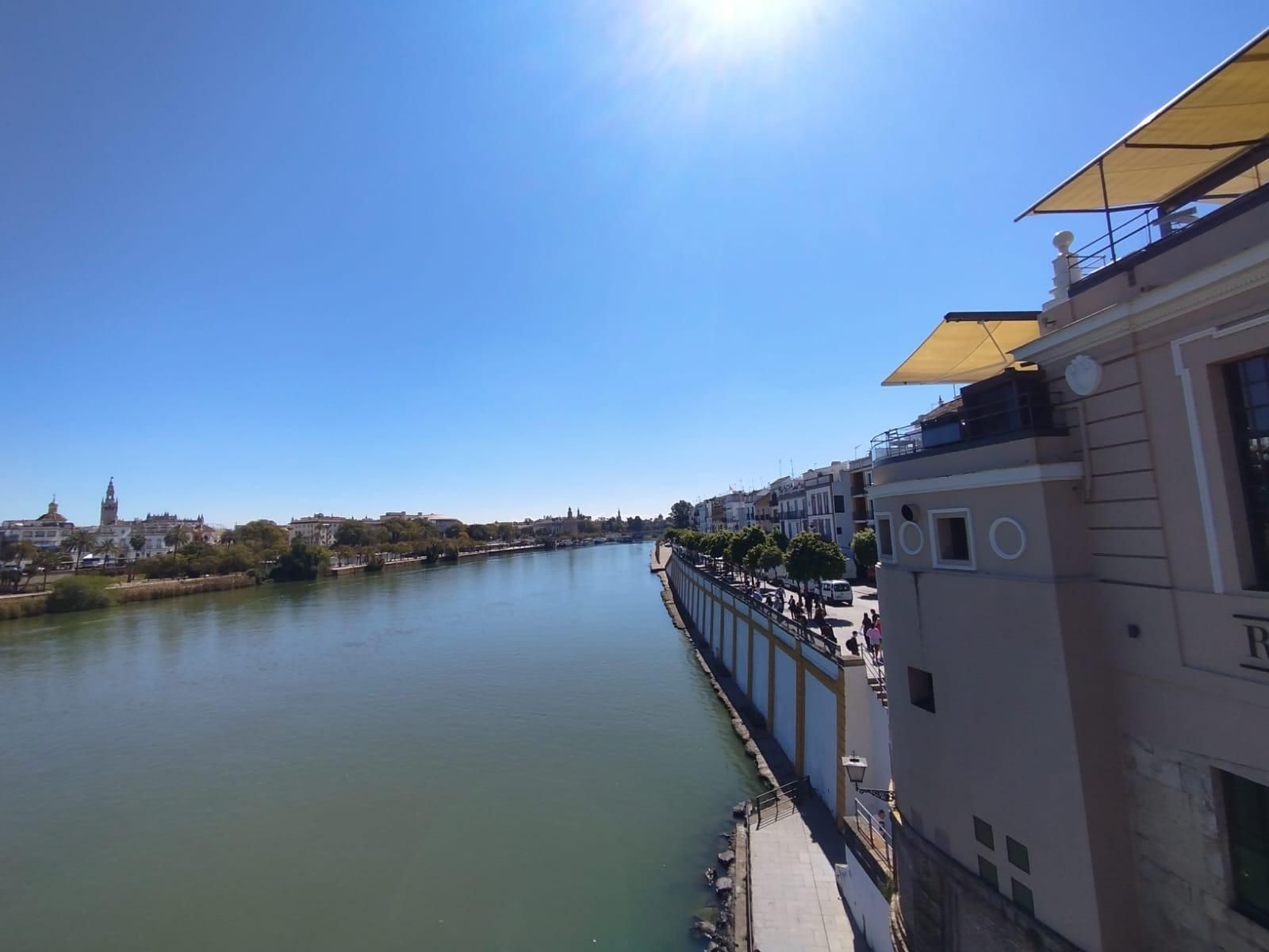 Exterior view of Flat for sale in  Sevilla Capital  with Air Conditioner, Storage room and Balcony