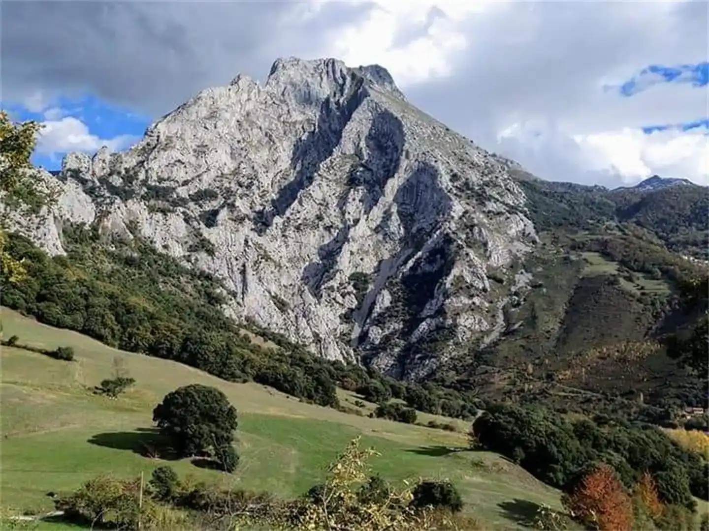 Vista exterior de Finca rústica en venta en Cillorigo de Liébana