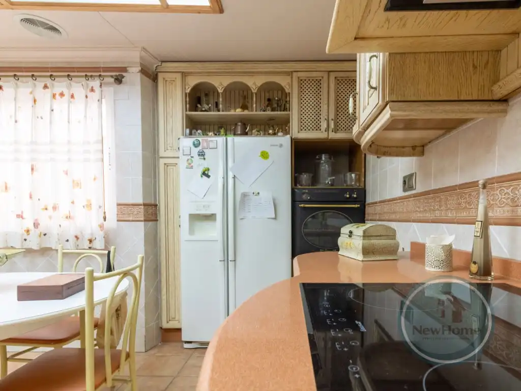 Casa adosada en venta en Crevillent