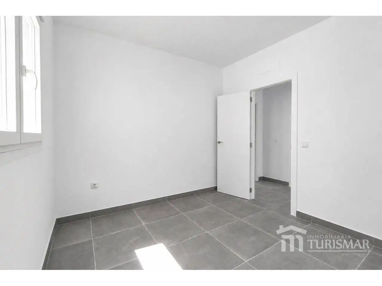 Detached house with pool for sale in Calle Luís Góngora 1, imagen 7