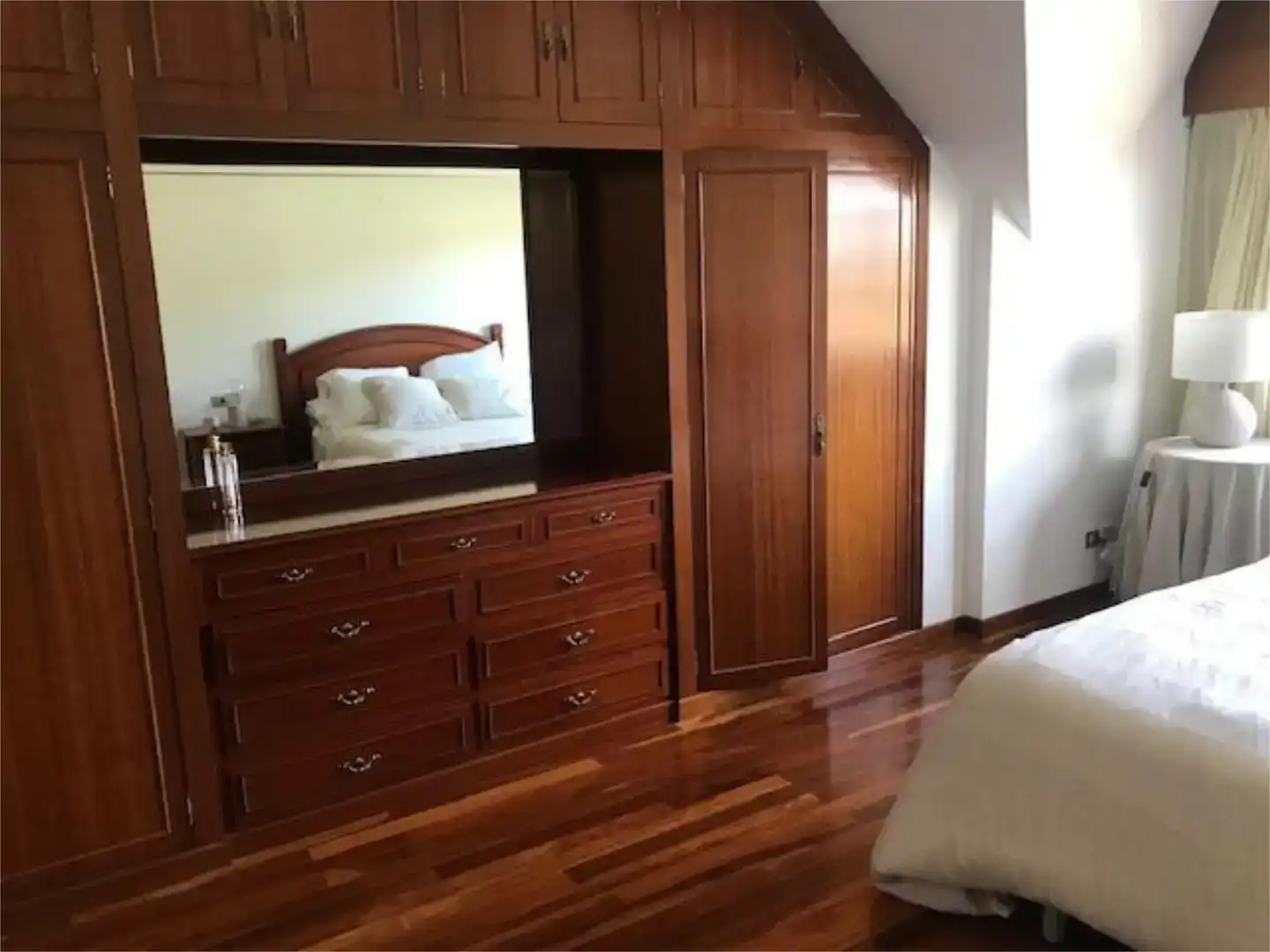 Habitación de Casa o chalet de alquiler en Cabanas con Jardín privado, Parquet y Piscina