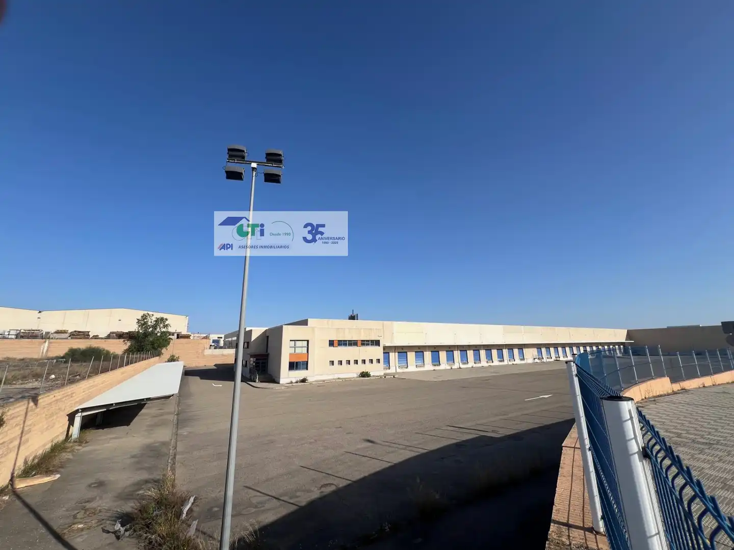 Industrial building to rent in C/ RÍO DE JANEIRO, imagen 27