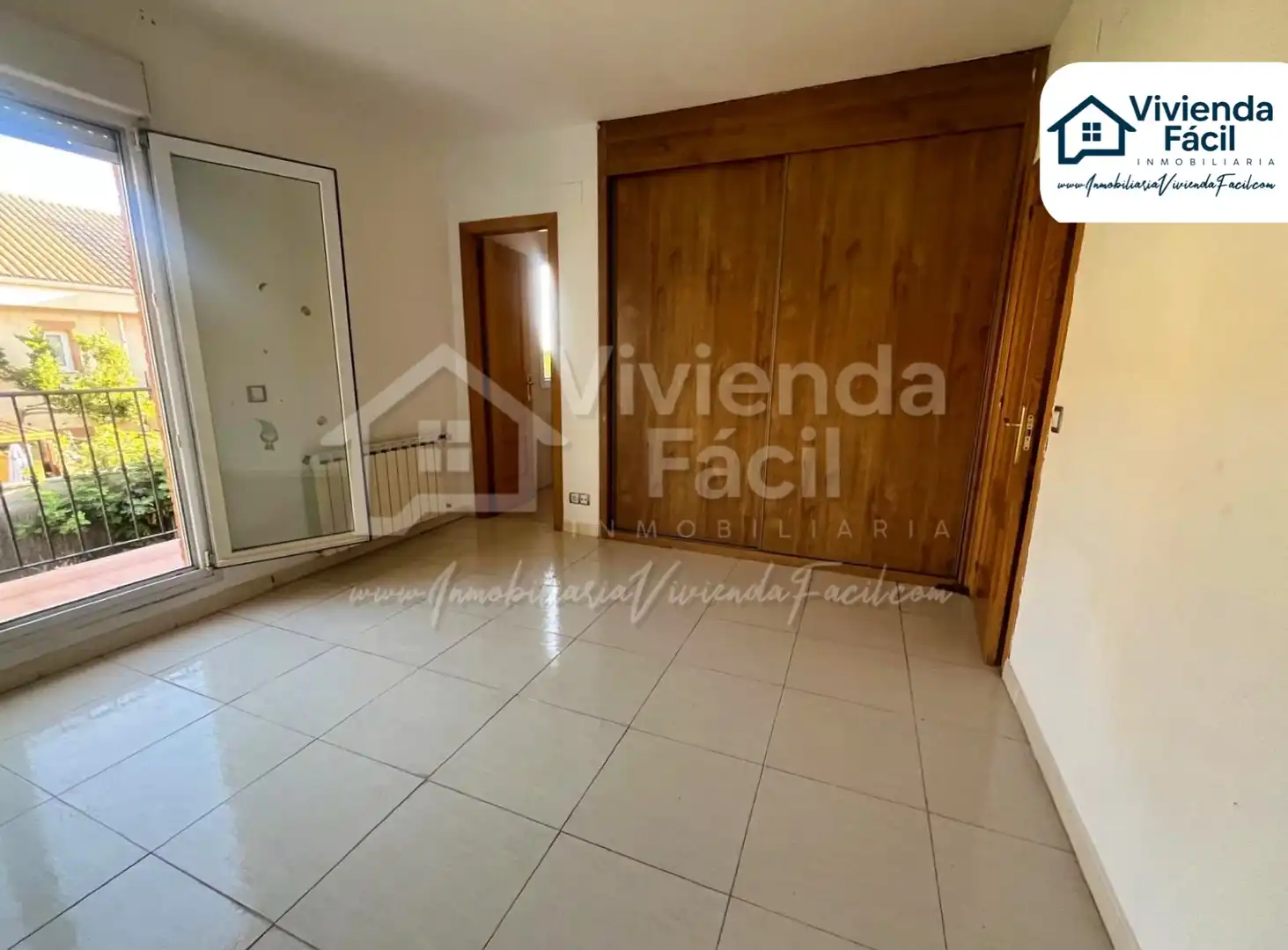 Houses for sale in Seseña  with Air Conditioner, Heating and Private garden