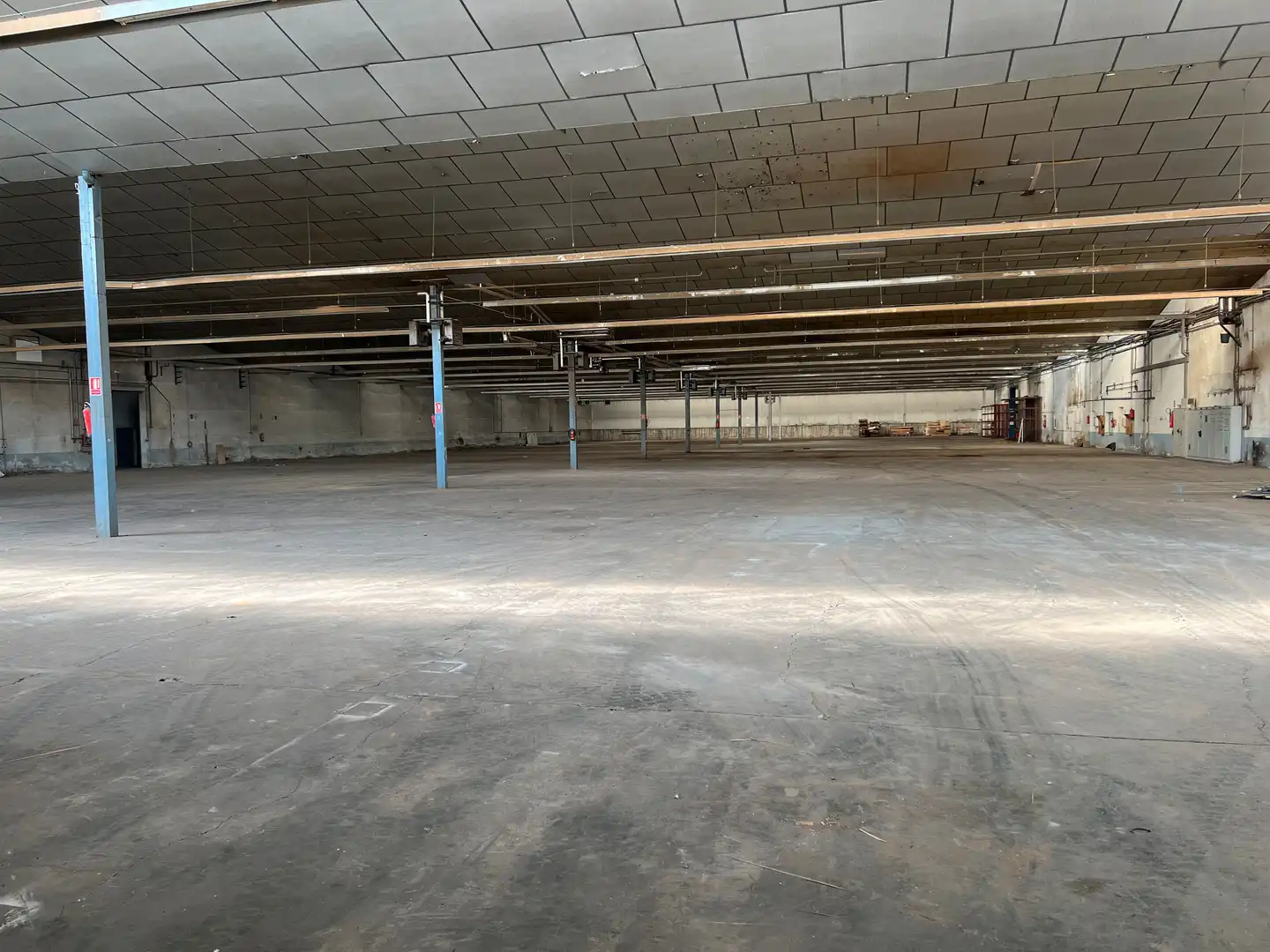 Nave industrial de alquiler en Sarria