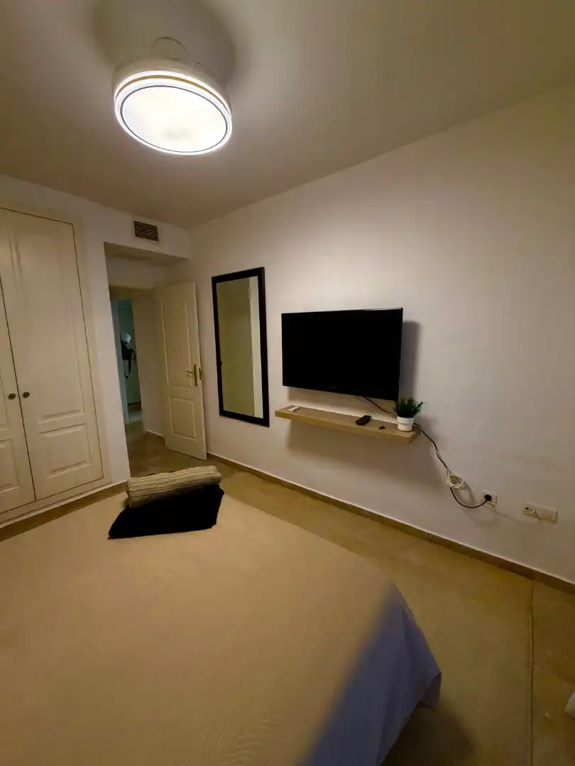 Sala de estar de Apartamento de alquiler en Mijas con Aire acondicionado, Calefacción y Jardín privado