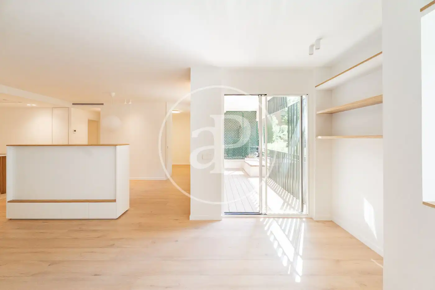 Vista exterior de Piso en venta en Madrid con Aire acondicionado, Calefacción y Jardín privado