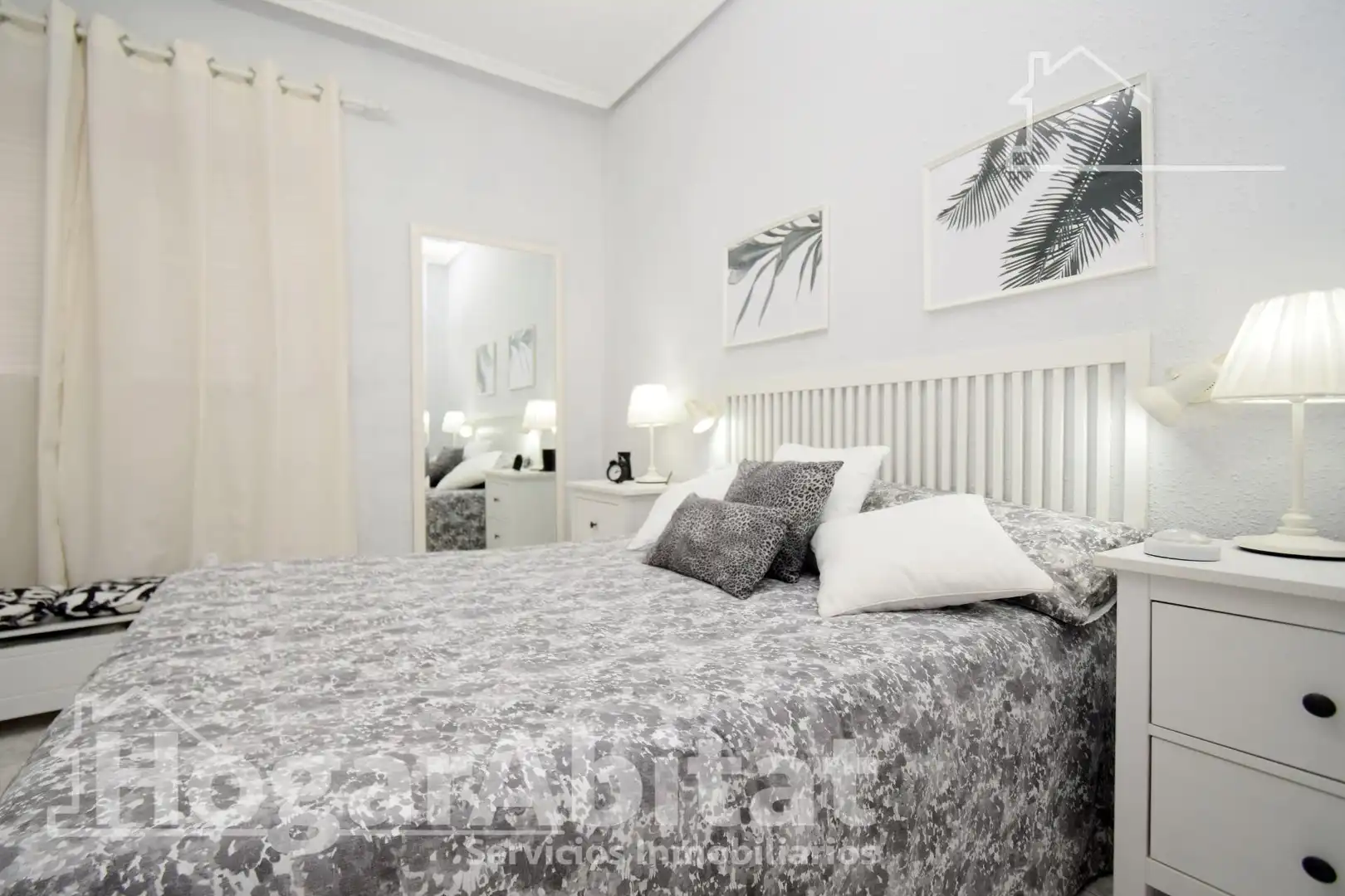 Dormitori de Casa o xalet en venda en Llíria amb Jardí privat, Terrassa i Traster