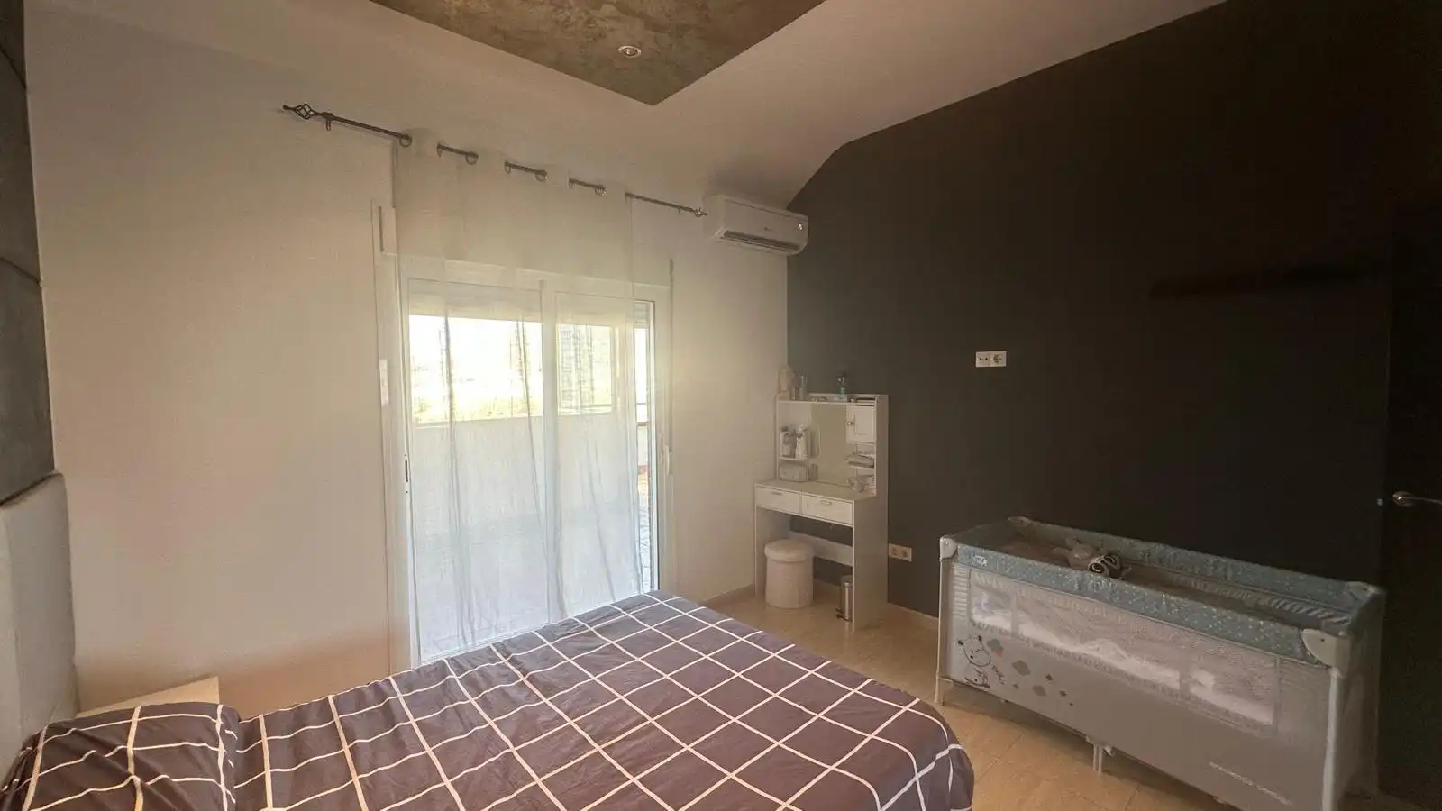 Dormitori de Àtic en venda en Roquetas de Mar amb Jardí privat i Terrassa