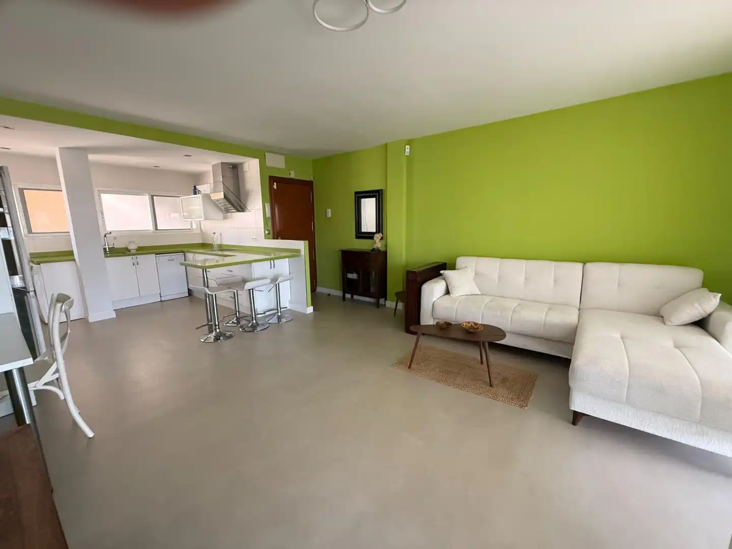 Sala d'estar de Àtic de lloguer en Alicante / Alacant amb Aire condicionat, Calefacció i Terrassa