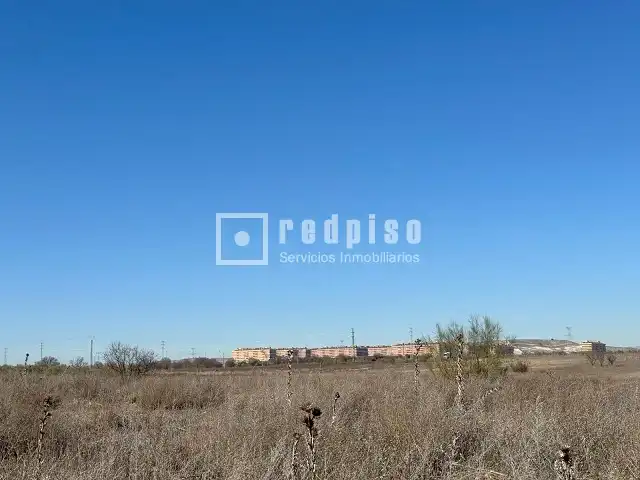 Industrial land for sale in Los Robles