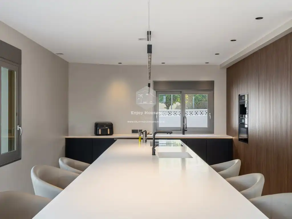 Casa con terraza en venta en Coloma, imagen 6