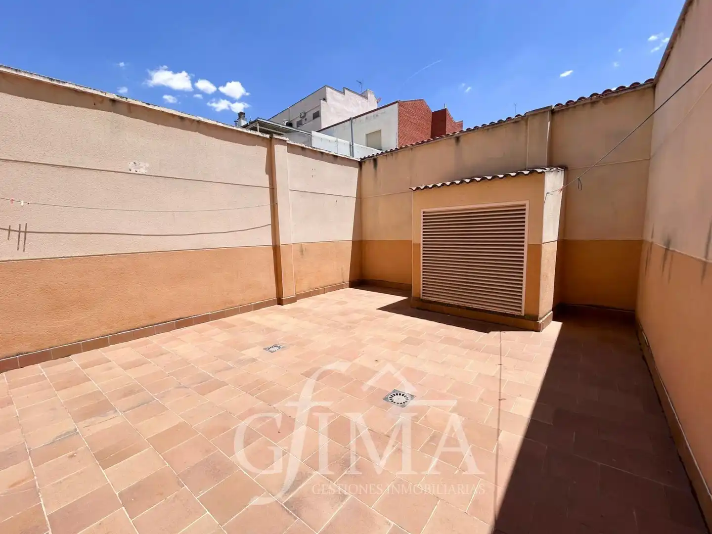 Terrace of Ground floor for sale in Tomelloso  with Air Conditioner, Heating and Furnished