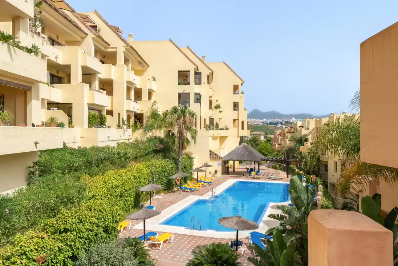 Apartamento de alquiler en E-2, La Duquesa