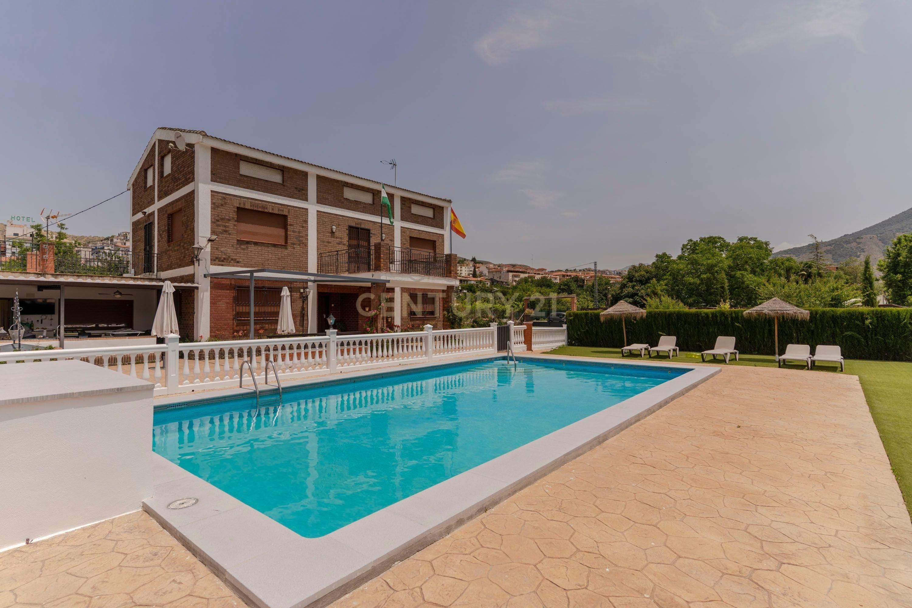 Piscina de Casa o xalet en venda en Cenes de la Vega amb Aire condicionat, Calefacció i Terrassa