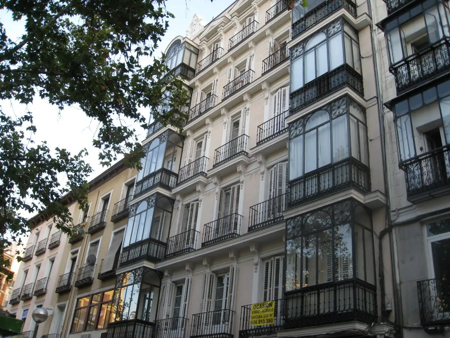 Vista exterior de Oficina de alquiler en Madrid con Aire acondicionado, Calefacción y Balcón