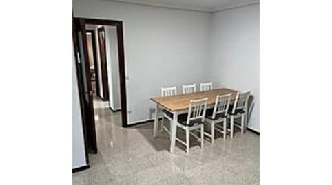 Foto 2 de Pis de lloguer a Calle Manuel Fal Conde, La Oliva,  Sevilla Capital