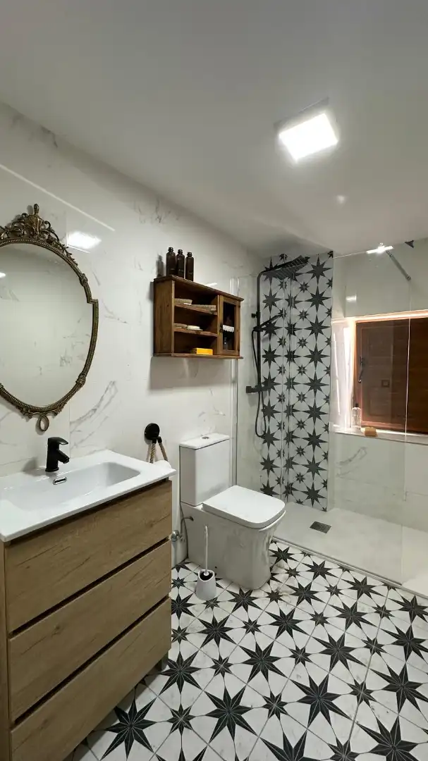 Bany de Casa o xalet en venda en Castrojeriz amb Calefacció, Parquet i Terrassa