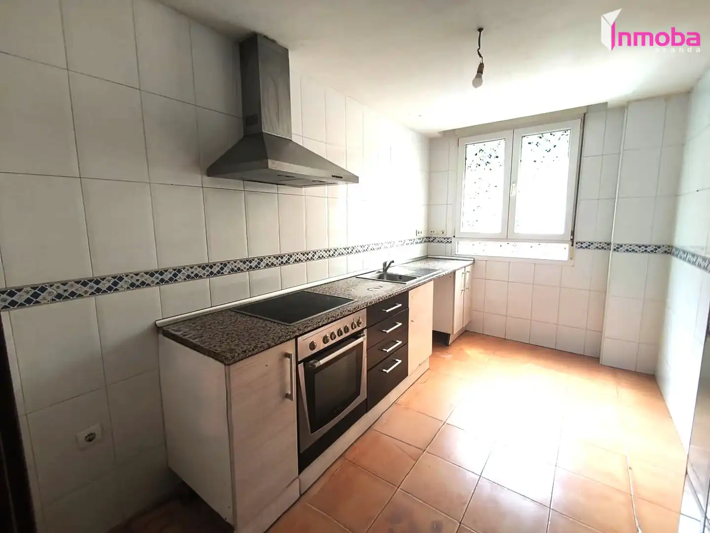 Kitchen of Flat for sale in Aranda de Duero  with Heating and Oven