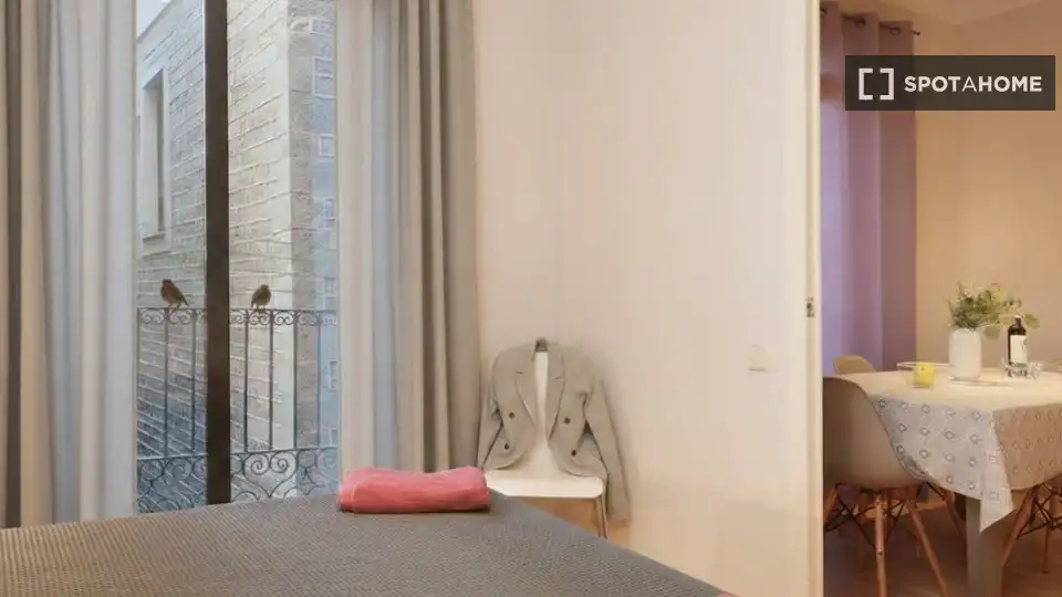 Bedroom of Flat for rent in Barcelona  with Air Conditioner, Heating and Furnished