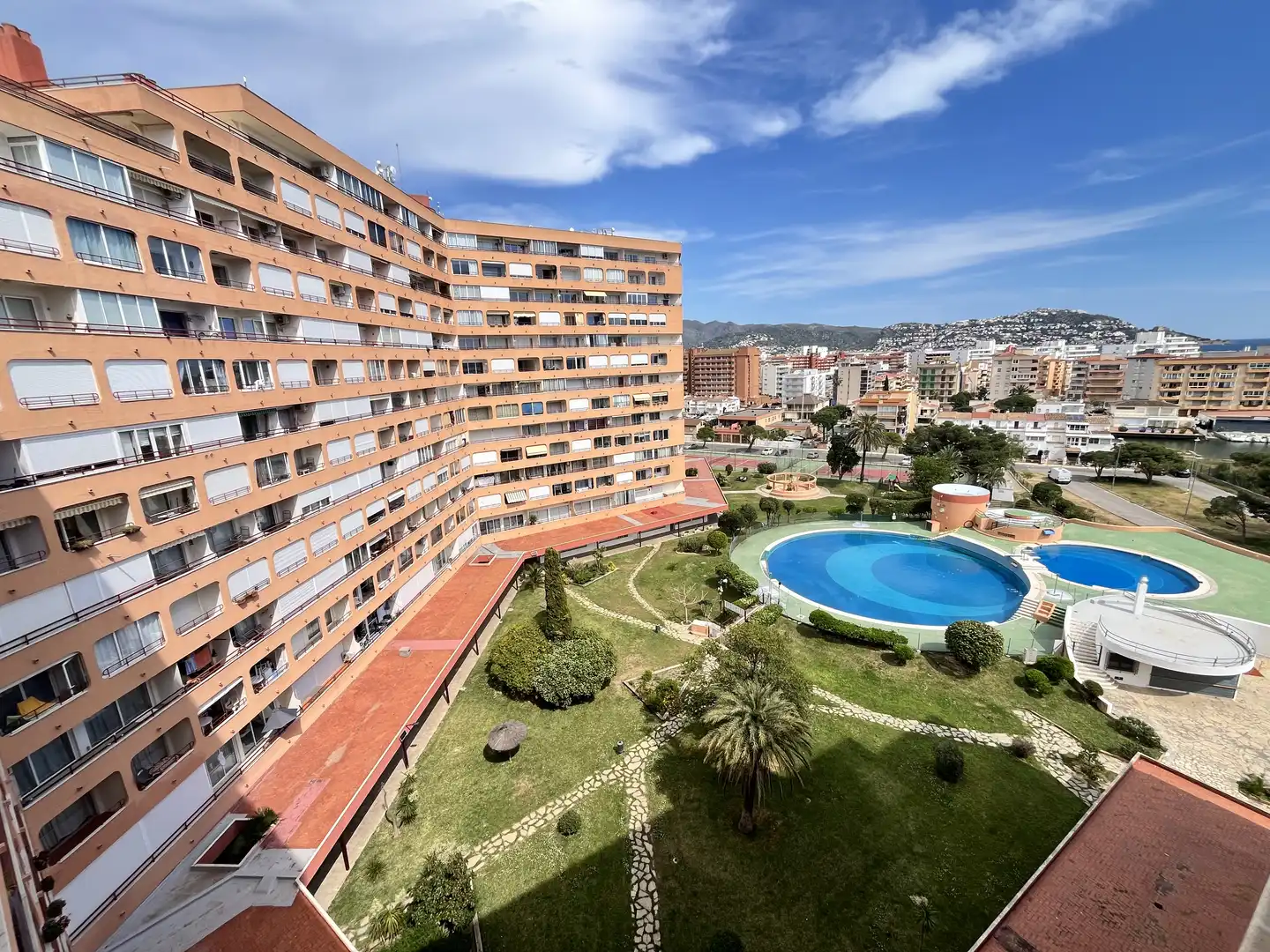 Studio avec piscine à vendre à Cap Ponent 11