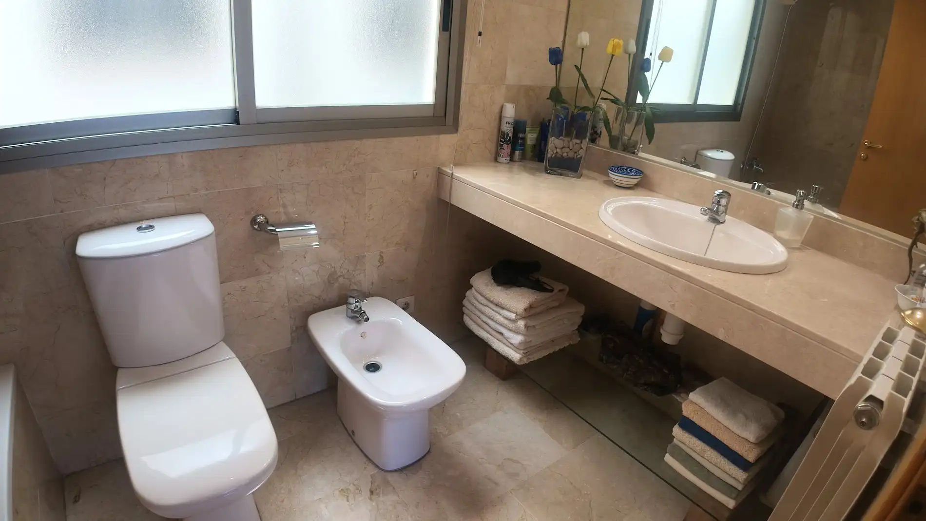 Baño de Piso en venta en Molins de Rei con Aire acondicionado, Calefacción y Piscina