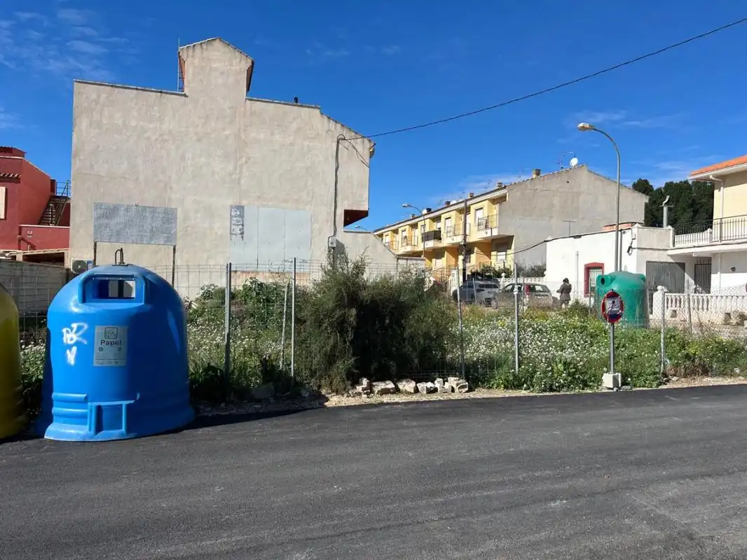 Terreno residencial en venta en C. de los Campirulos