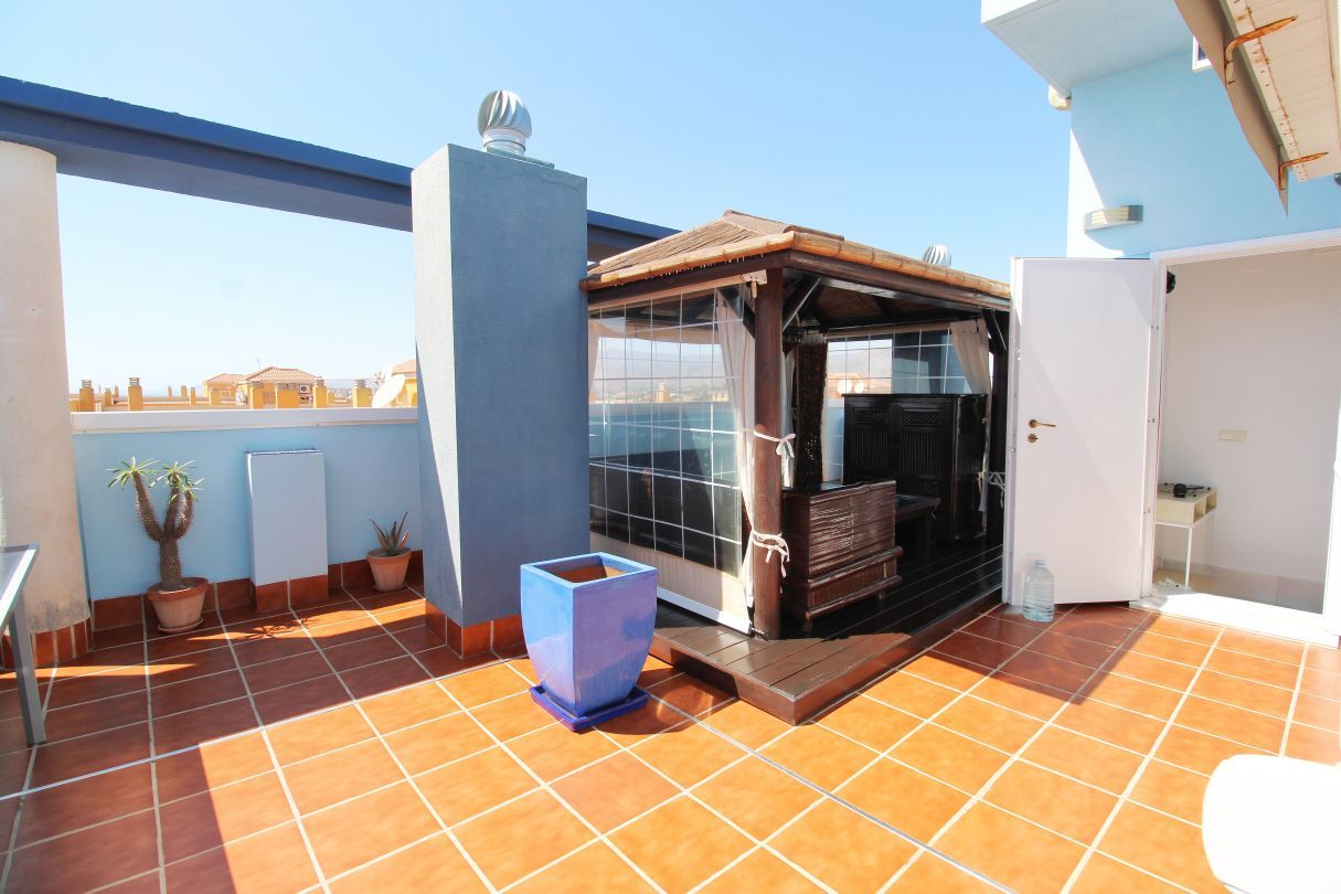 Terraza de Piso en venta en Villajoyosa / La Vila Joiosa con Aire acondicionado, Jardín privado y Trastero