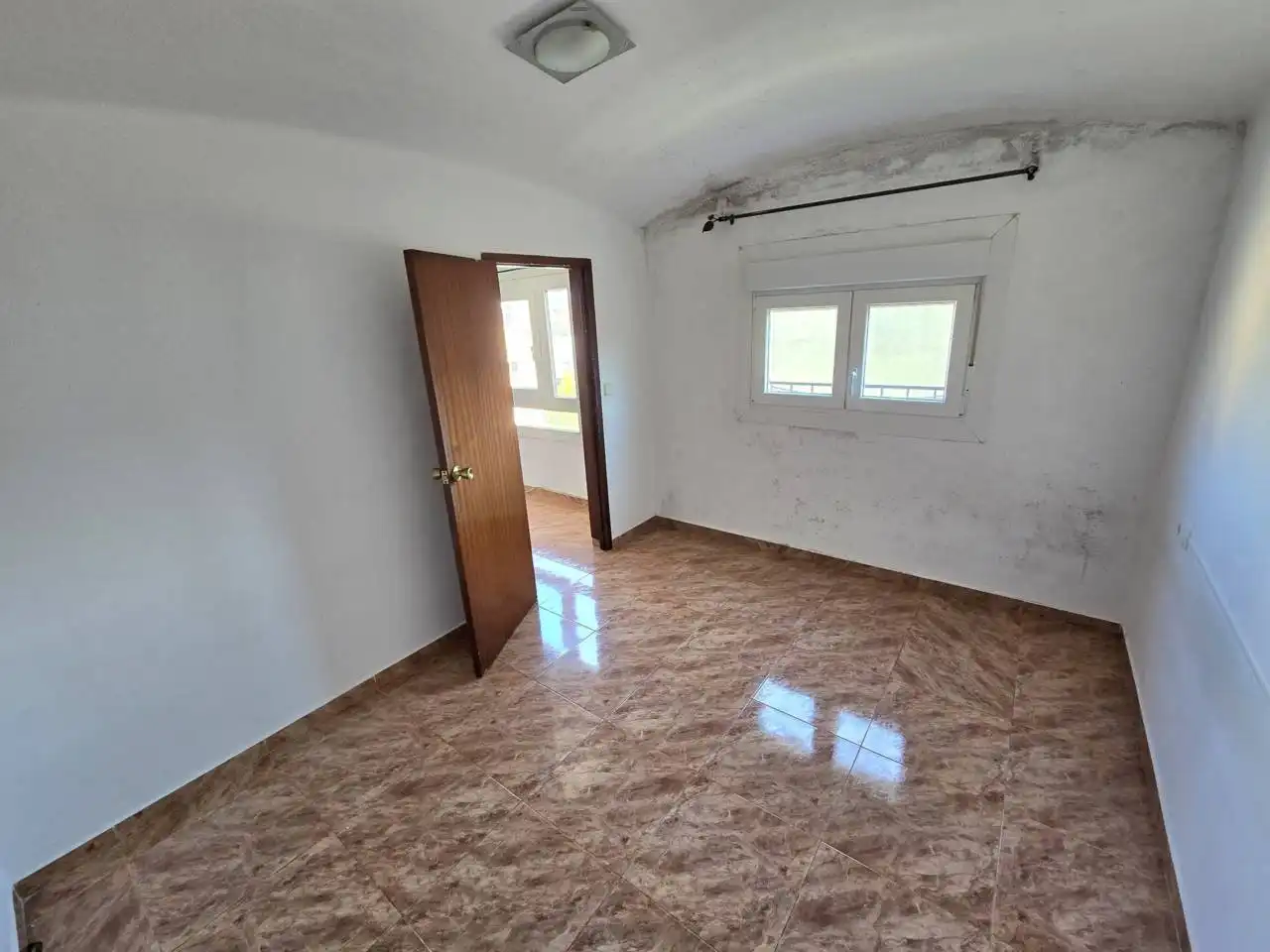 Habitación de Piso en venta en Salt con Aire acondicionado