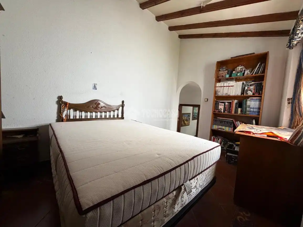Schlafzimmer von Einfamilien-Reihenhaus zum Verkauf in Torredonjimeno mit Klimaanlage und Balkon