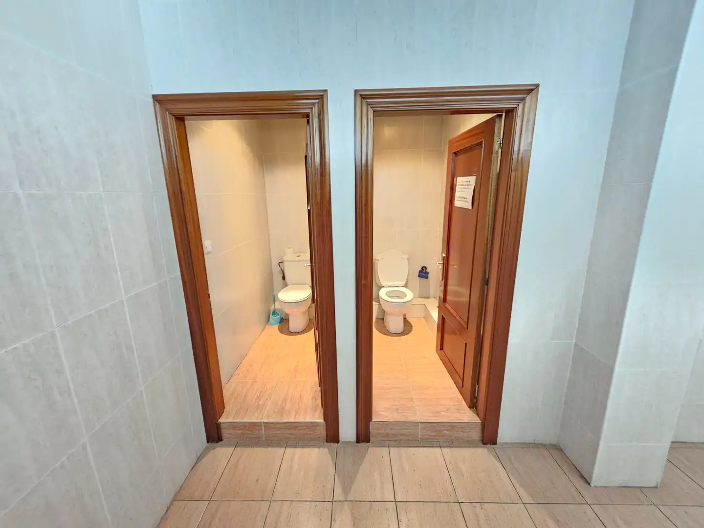Baño de Oficina de alquiler en Abadiño  con Aire acondicionado, Calefacción y Internet