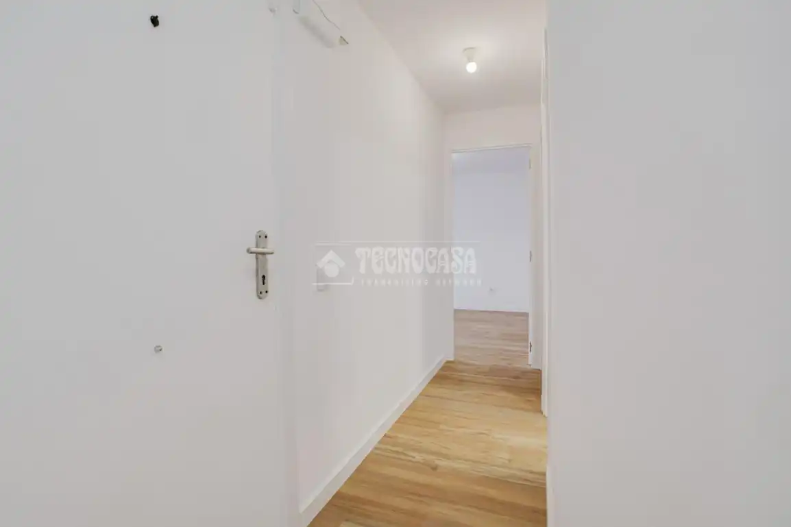 Piso en venta en Terrassa con Balcón
