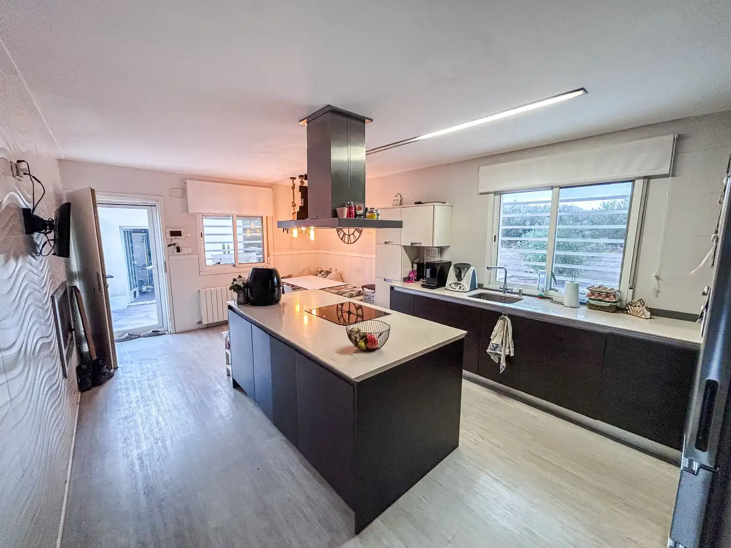 Cocina de Casa o chalet en venta en Crevillent con Aire acondicionado, Calefacción y Jardín privado