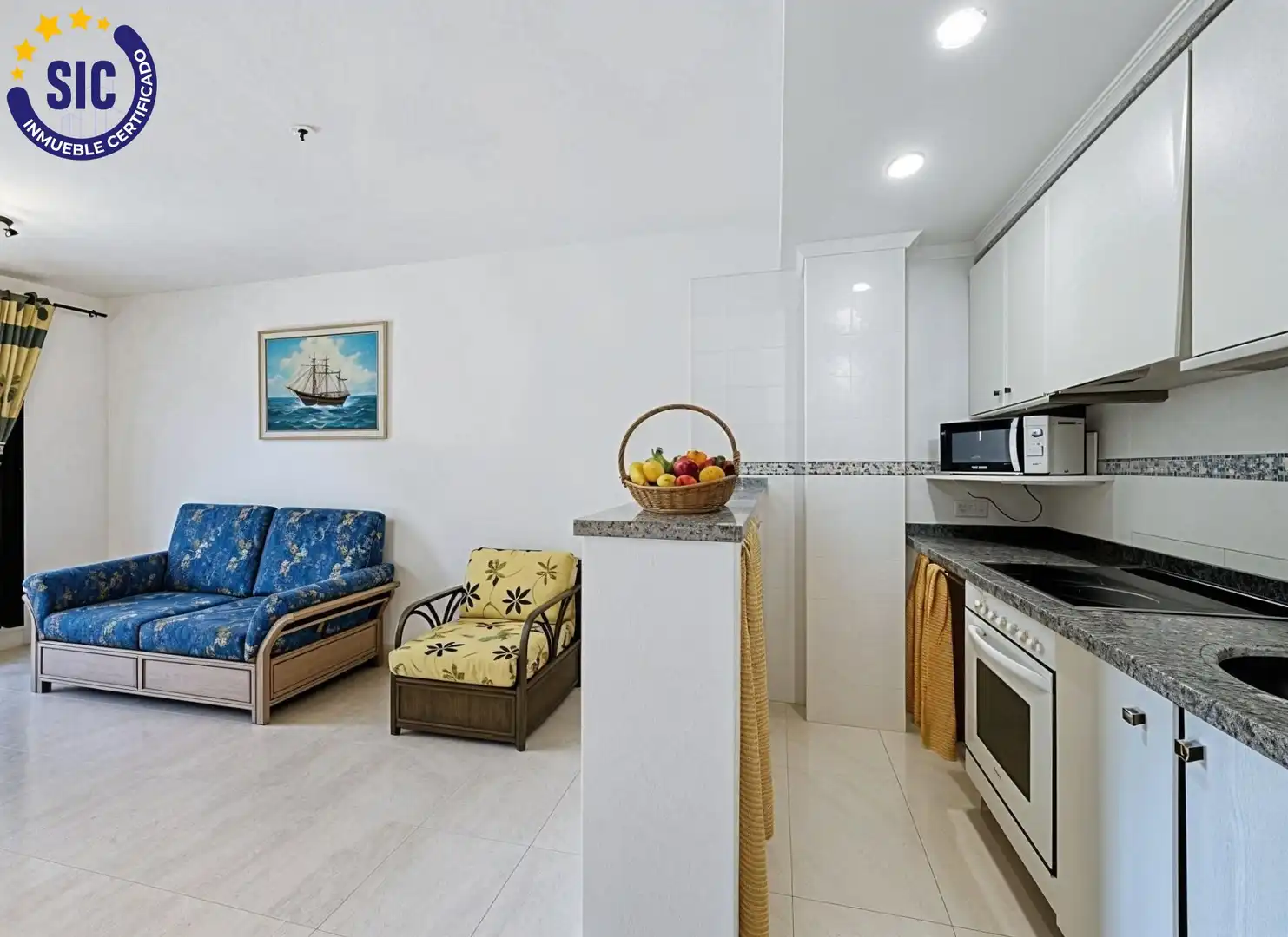 Cuina de Apartament en venda en Calpe / Calp amb Calefacció, Terrassa i Piscina comunitària