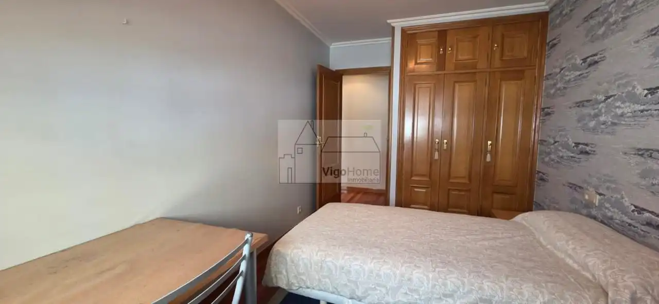 Bedroom of Duplexes for rent in Vigo   with Heating, Parquet flooring and Terrace
