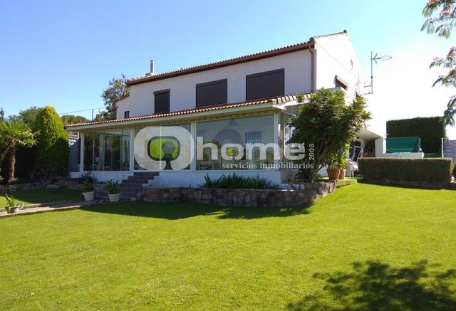 Casa-chalet en Venta en Calle Piedrahita en San Cebrián de Castro