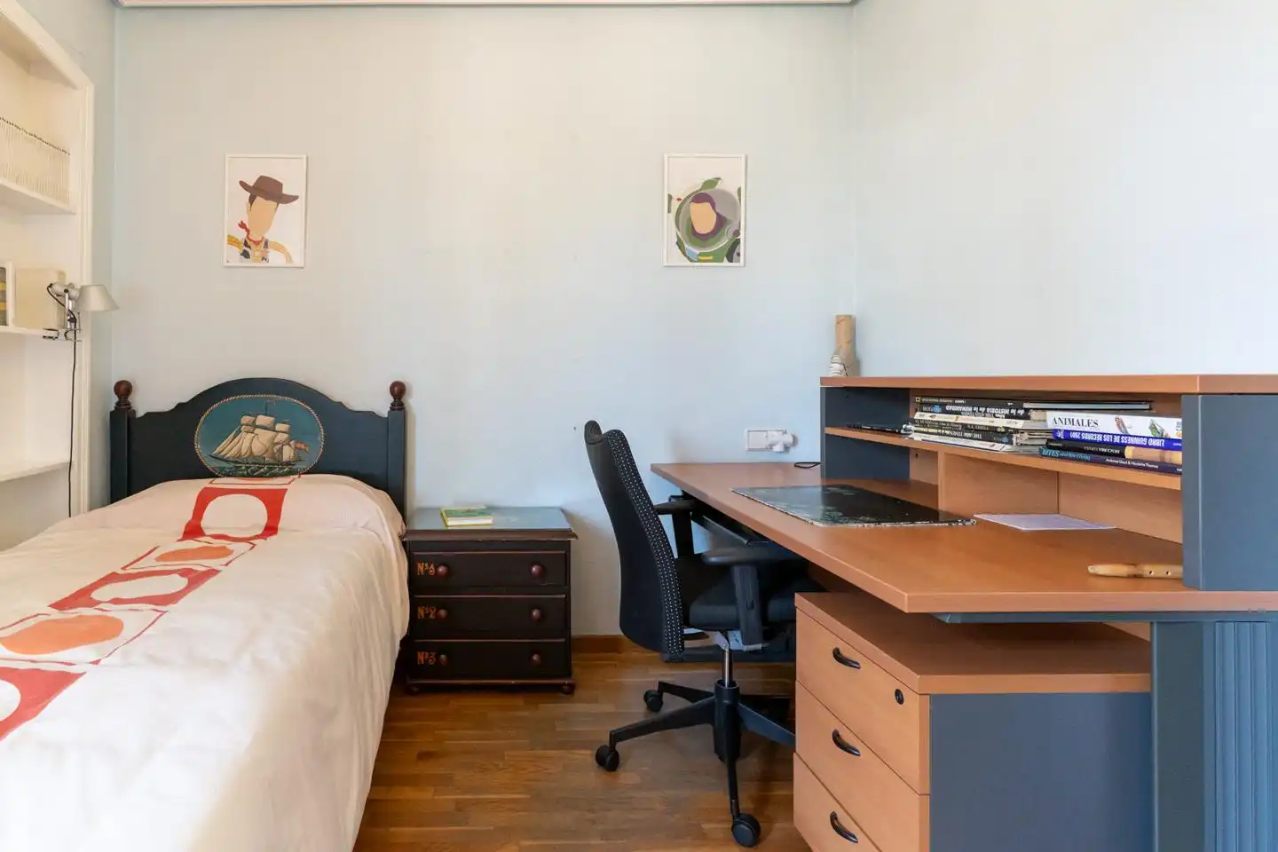 Dormitori de Casa o xalet en venda en Elche / Elx amb Calefacció, Jardí privat i Parquet