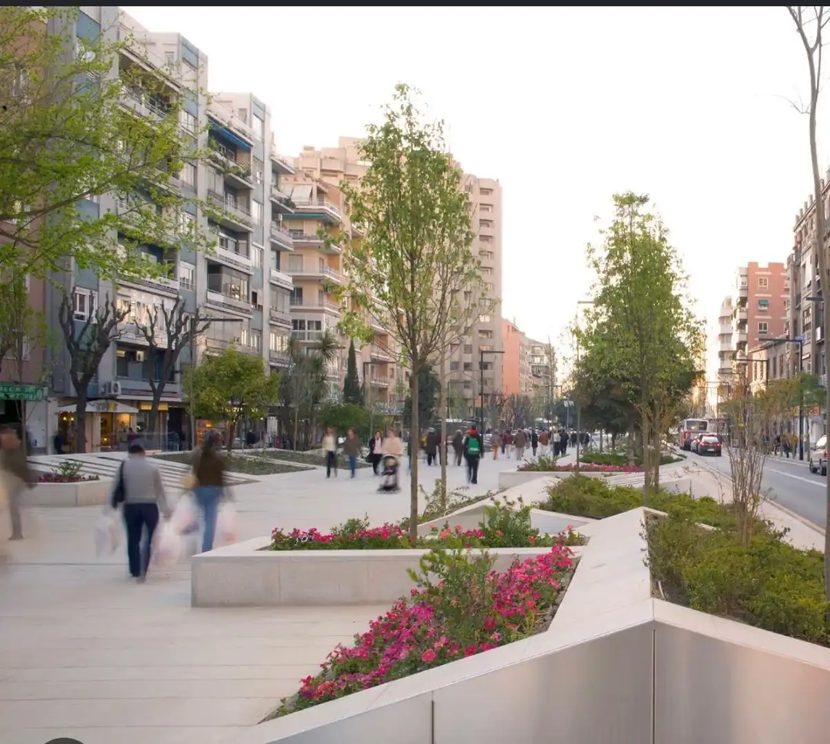 Vista exterior de Piso en venta en Granada con Aire acondicionado, Calefacción y Trastero