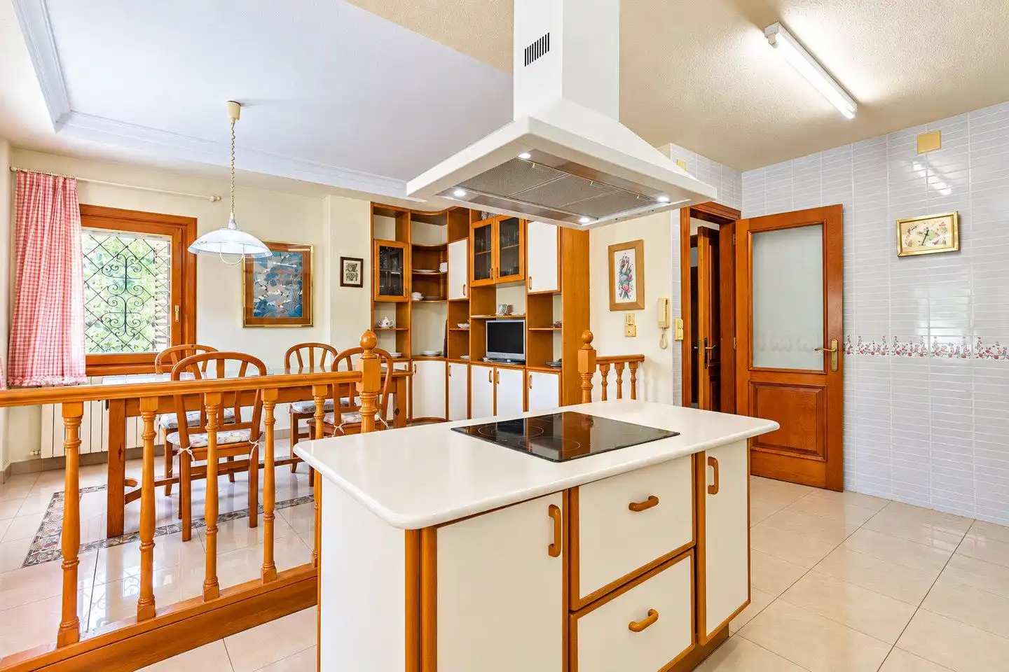 House with pool for sale in Urbanizaciones, imagen 8