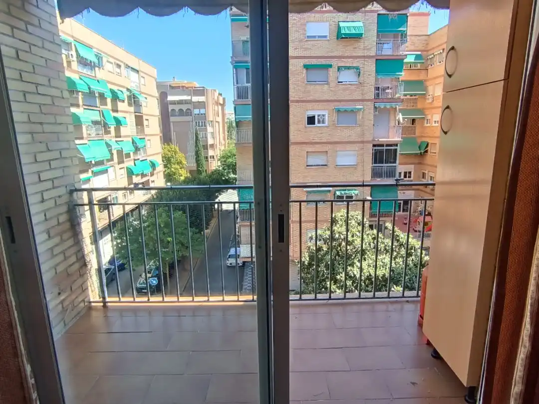 Terrasse von Wohnung zur Miete in  Granada Capital mit Balkon