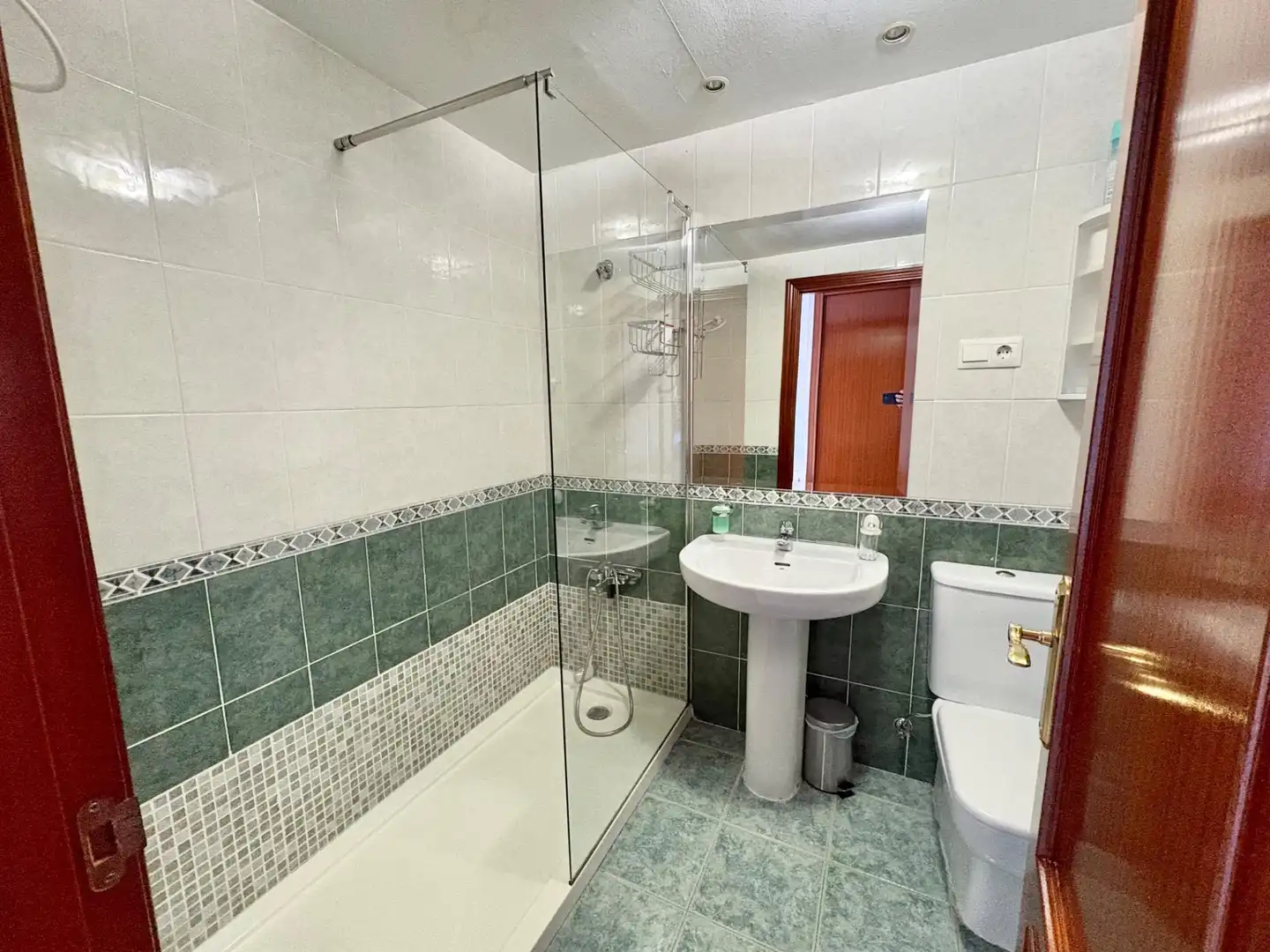 Badezimmer von Erdgeschoss zur Miete in Caleta de Vélez