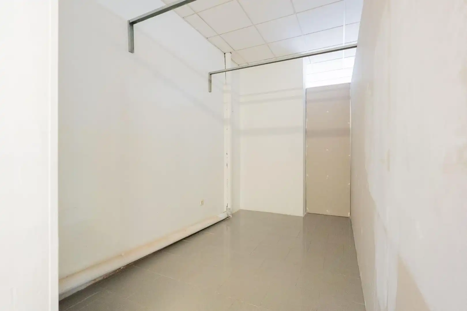 Business premises for sale in Avenida dels Germans Carsi, imagen 4